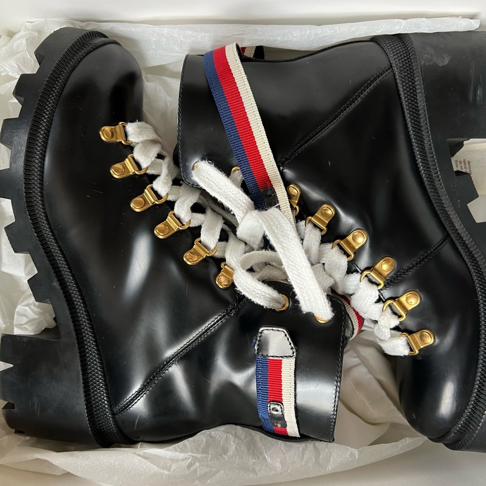 Gucci leather ankle boot
